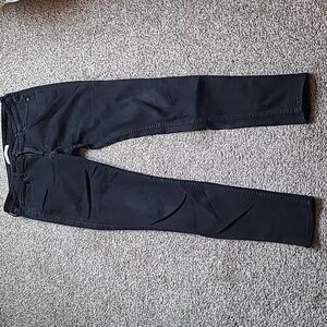 Abercrombie mid-rise skinny jeans. Size 28L.